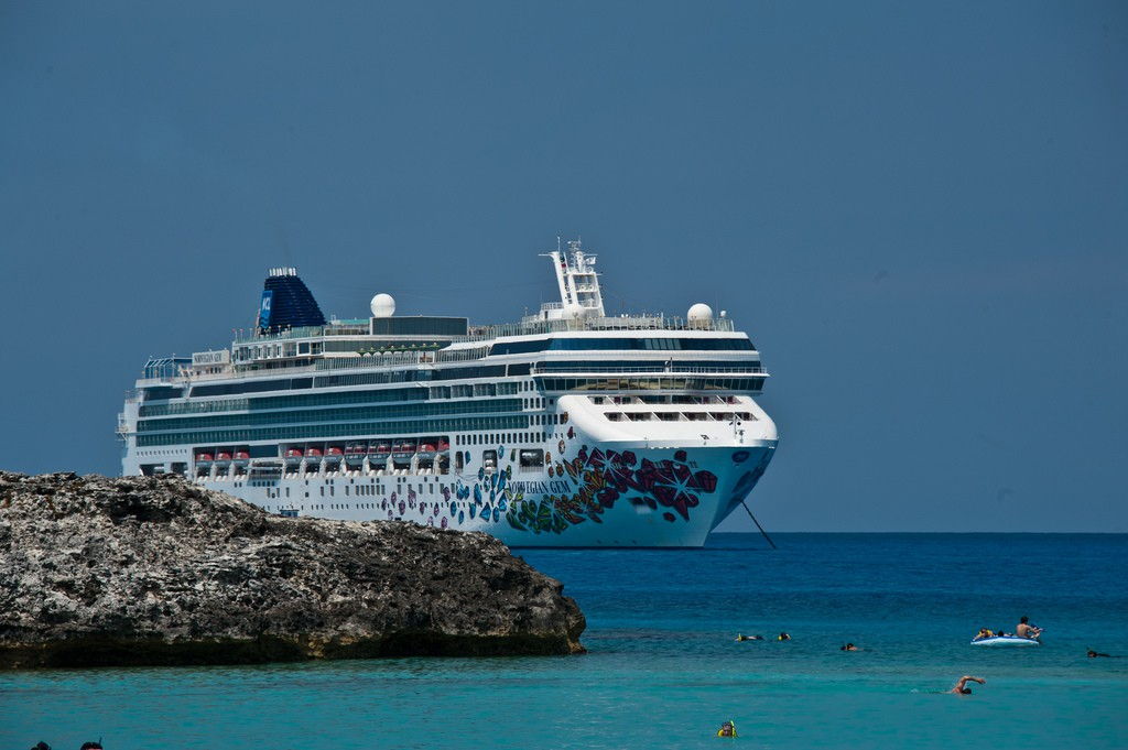 Norwegian Gem 