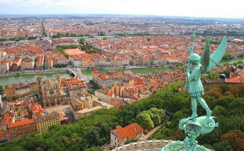 Lyon
